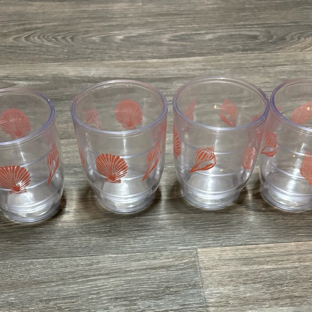 Shell Design Tumbler Set